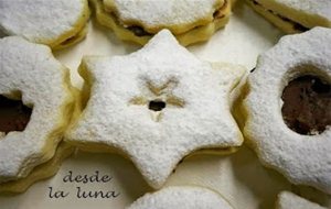 Galletas De Almendra Con Ganaché De Chocolate A La Naranja
