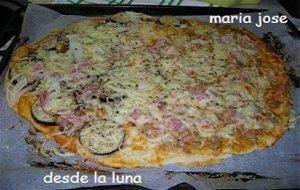 Pizza De Verduras Y Jamón
