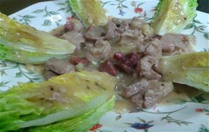 Carne En Salsa Con Lechuga
