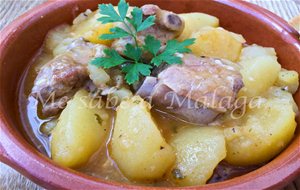 "guisaíllo" De Costillas Con Patatas
