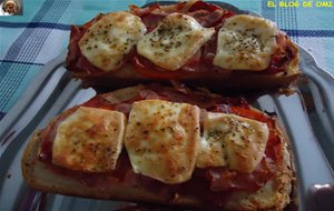 Tostas De Bacon Y Camembert
