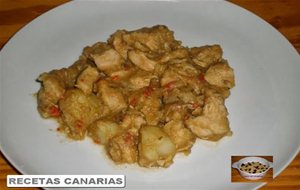 Pechuga De Pollo Al Curry Con Papas