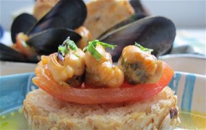 Mejillones Picantitos A La Napolitana. Receta Y 3 Modos Para Comerlos