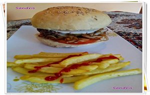 Hamburguesa Completa Con Panecillo Hecho En Casa
