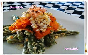 Receta Sana De Verduras Con Una Salsa Especial Nueva Y Huevo Duro 
