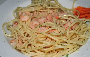 Spaguettis Con Gambas Al Ajillo
