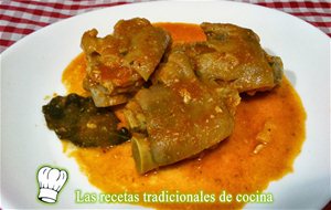 Manitas De Cerdo En Salsa
