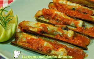 Receta Fácil De Navajas Con Salsa De Tomate
