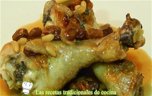 Receta De Jamoncitos De Pollo Con Salsa De Pasas Y Piñones
