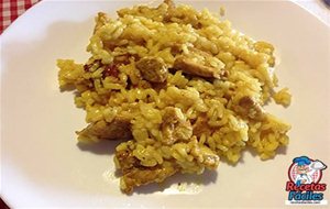 Arroz Con Pollo Al Curry
			