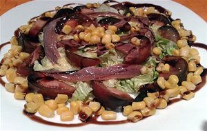 Ensalada De Anchoas, Cogollos, Tomate Y Maíz
			