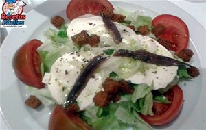 Ensalada De Queso Fresco Y Anchoas
			