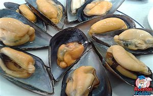 Mejillones Al Vapor En Su Jugo
			