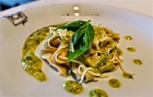 Tagliatelle Al Pesto - Receta Italiana- 
