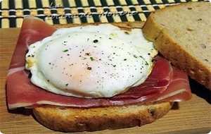 Tosta De Jamón Y Huevo
