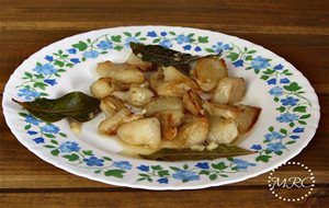 Alcachofas De Jerusalén Con Ajo(jerusalem Artichokes With Garlig)
