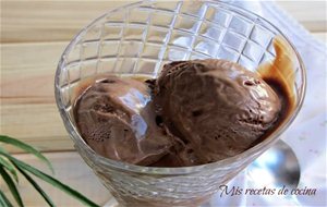 Helado De Chocolate A La Vainilla
