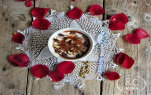 Compota De Ruibarbo Con Agua De Rosas Y Cardamomo
