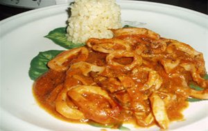 Calamares En Salsa De Tomate