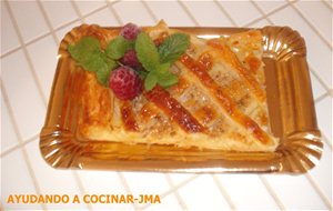 Tarta Con Crema De Vainilla Y Manzana
