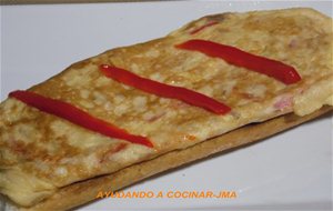 Tortilla De Atún, Pimiento Morrón Y Queso.
