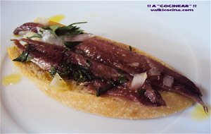 Anchoas En Salazon ( Limpieza )
