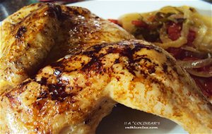 Coquelet O Pollo Tomatero Al Horno Con Guarnición 
