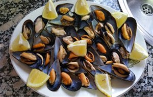 Mejillones Al Vapor
