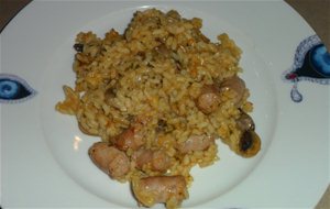 Arroz Con Salchichas Y Champiñones
