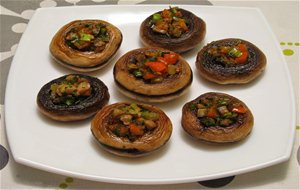 Champiñones Rellenos De Verduras
