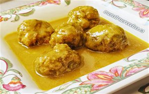 Albondigas En Salsa De Almendras