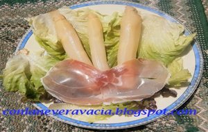 Ensalada De Espárragos Y Jamón Salado
