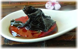 Trompetas De La Muerte Con Fresas