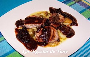 Solomillo De Cerdo Con Salsa De Arandanos Al Oporto
