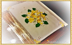 Tarta Fondant Con Florecitas
