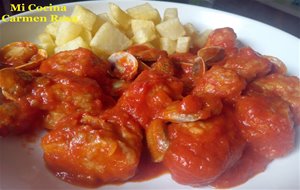 Pintarroja Y Almejas Con Tomate Frito
