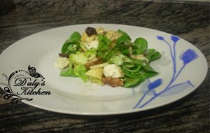 Ensalada Con Manzana Y Queso Azul
