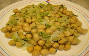 Garbanzos Con Calabac&iacute;n			