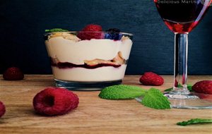 Tiramisú De Frutos Rojos Maridado Con Cava Joan Sardà Rosé Brut Reserva