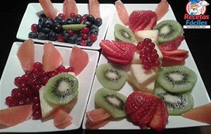 Frutas Naturales Fresas, Kiwi, Piña, Arándanos, Grosellas Y Pomelo
			