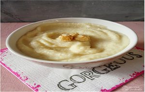 Crema Dip De Apio-nabo, Chirivía Y Avellanas
