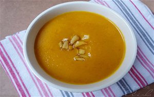 Crema De Calabaza Y Manzana Al Curry
