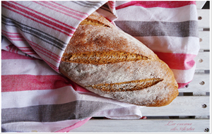 Pan De Tomate, Aceite De Oliva Y Hierbas Provenza
