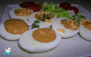 Huevos Rellenos De Paté De Mejillón En Escabeche
