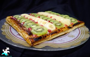 Tarta De Kiwi, Platano Y Piña
