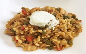 Arroz Con Verduras, Queso De Cabra Y Anacardos
