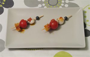Mini Brochetas De Sepia Con Cherry Y Patatas Al Romesco
