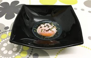 Huevo A Baja Temperatura Con Aceite De Perejil Y Trufa
