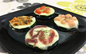 Mini Pizzas Vegetales De Calabacín
