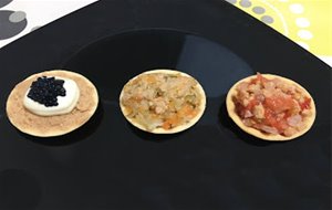 Tartaletas Con Huevas De Bacalao
